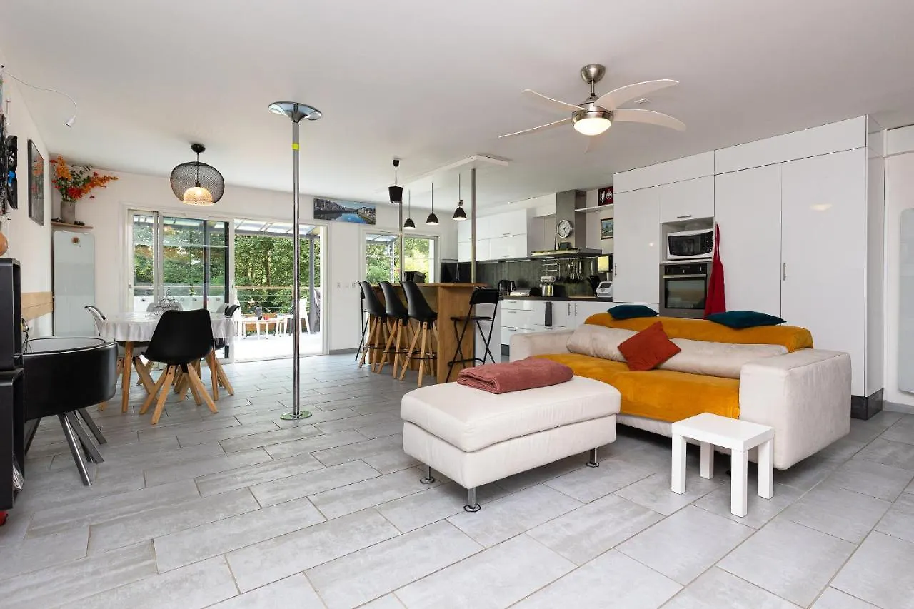 Appartement Etchetao à Boucau 0*,